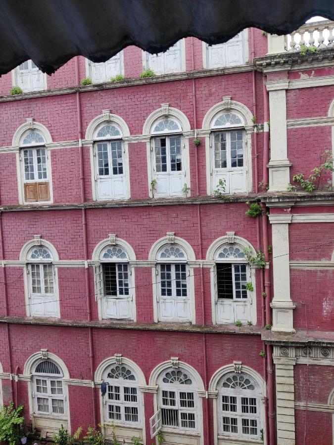 Capital Hotel Mumbai Kültér fotó