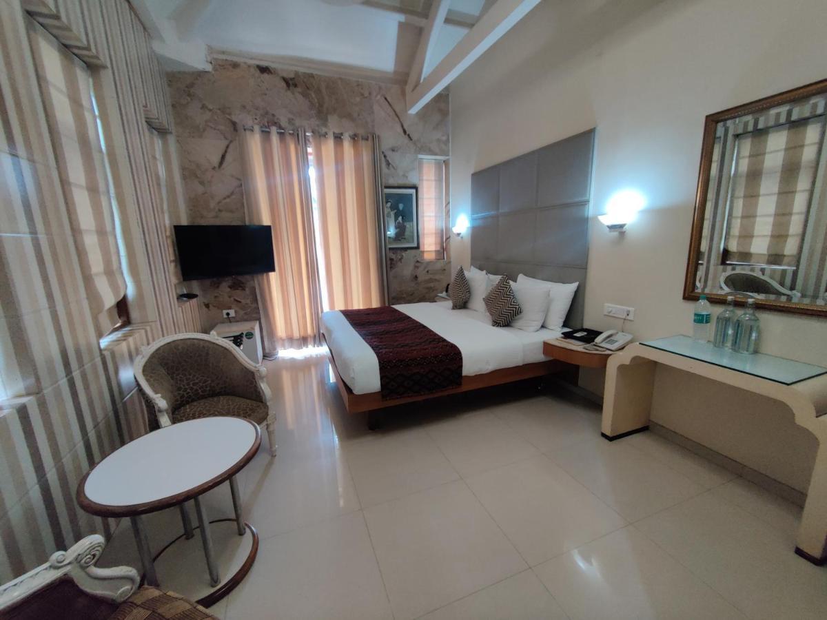 Capital Hotel Mumbai Kültér fotó